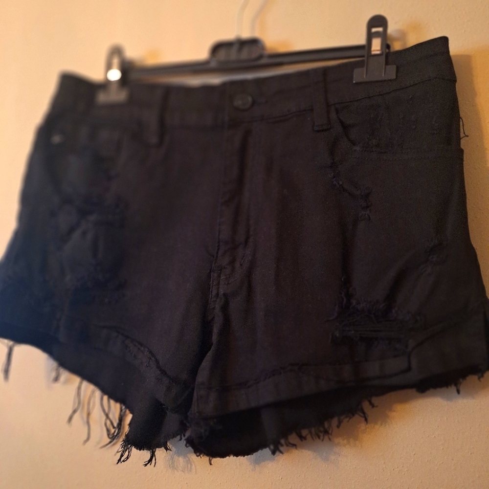 EUC KanCan Black Distressed High Waist Frayed Short Jean Shorts Sz 30